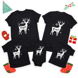 Tenues assorties pour la famille, vêtements assortis de noël en famille, imprimé renne, père, mère, fille, fils, t-shirt pour enfants, barboteuse pour bébé, tenues en coton pour famille