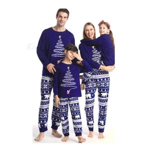 Bijpassende familie-outfits Familie Kerst Blauwe kledingsets Moeder Vader Zoon Dochter Kerstboom Pyjama's Pakken Matvhing Kleding Outfits voor meisjes Babyjongen 231123
