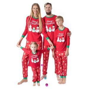 Familie matching outfits familie pyjama's set 2023 kerst sneeuwman print rode kleding 014y kinderen moeder vader pijama's kleding match paar nachtkleding 220914