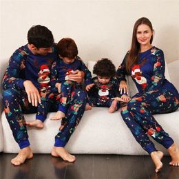 Familie matching outfits vader moeder kinderen baby slaapkleding papa mama en ik kerstpyjama kleding kerst herten pyjama's sets 231204