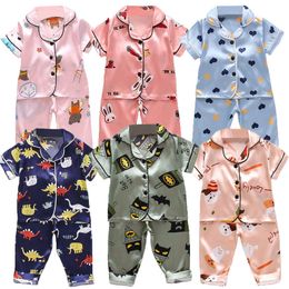 Bijpassende outfits voor gezinnen Pyjamasets voor jongens Babykleding voor kinderen Nachtkleding voor kinderen Pijama Peuter Beer Vleermuisharten Tops met korte mouwen Lange broeken Pyjama's Nachtjapon 230621