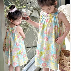 Familie bijpassende outfits in jurken Summer Girls bloemrok mouwloze gesuspendeerde tanktop kinderprinses voor kinderen 230512