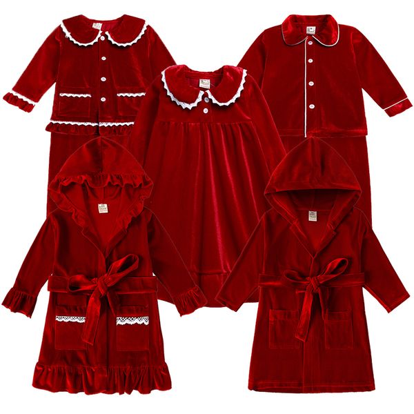 Famille Matching Tenues Kids Christmas Robes Pajamas Red Golden Velvet Robe Match Boy Girl Noël Costume Toddler Witer Sleepwear Pyjamas 221203