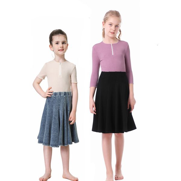 Tenues assorties pour la famille enfants femmes été solide demi-fermeture éclair côtelé strechy tee mère fille fille mode décontractée famille correspondant vêtements 230830