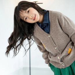 Tenues assorties à la famille Lafarvie Top Pulls en cachemire tricotés pour enfants Vêtements d'extérieur en tricot Col roulé pour filles et garçons Conçu pour les nobles anciens chinois 231114