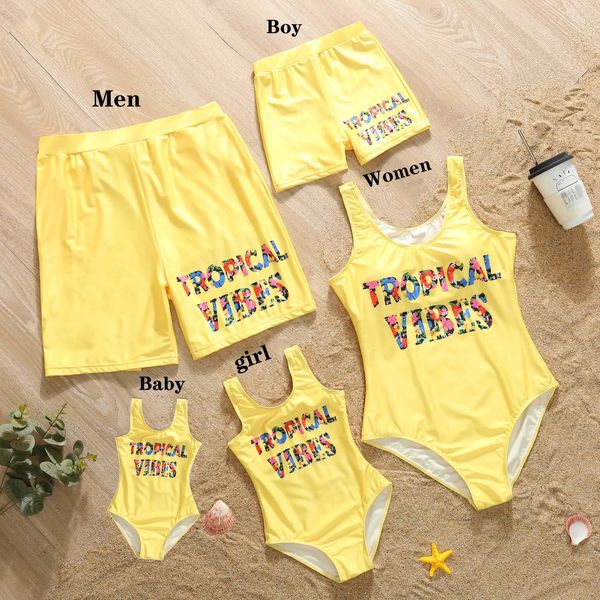 Famille Matching Tenues Lettre Modèle Maman fille Skinny One-Piece Suit Swimwear papa fils nage nageur de plage 240327