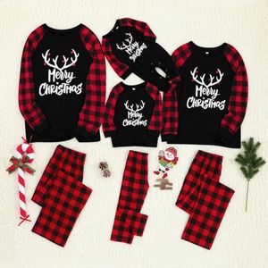 Famille Matching Tenues Look Christmas Pyjamas Set Winter Noël Adult Kids Baby Pajamas Elk Deer Sleepingwear 231109