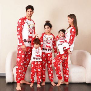 Bijpassende outfits voor gezinnen Bijpassende kleding Rode kerstherten Schattig Zacht nachtkleding Warm dik rompertje Pyjama Winterkerstpyjama Familie Volwassenen Kinderen 231113