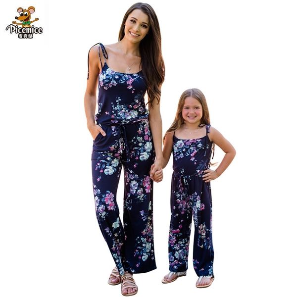 Trajes a juego para la familia Ropa para mamá y yo Trajes a juego para la familia Vestido de verano para mamá e hija Niña Mono floral azul marino Ropa para niña 220914