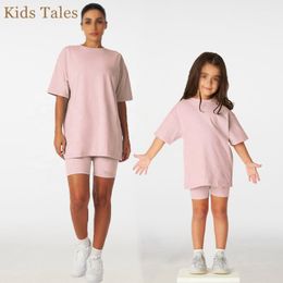 Familie matching outfits mama en ik katoen kinderen meisjes oversized short mouw t -shirt top leggins 2pcs zomerkleding 230518