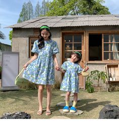 Famille Matching Tenues Mère et fille Floral Bubble Sleeve Robe Summer and Clothes Baby Girls 230512