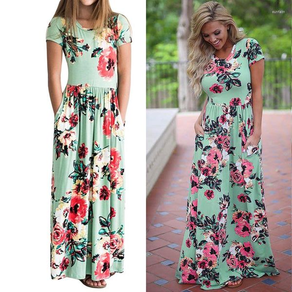 Trajes a juego para la familia, ropa para madre e hija, vestido de playa de estilo bohemio de verano con estampado de flores para mamá y yo, padre e hijo