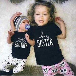 Family Matching Tenues New Big Sis Lil Bro Sibling Shirts Cotton Famille Famille Match Frère Soeurs Black Kids Tees Tops Baby Ramper Birthday Gifts T240513