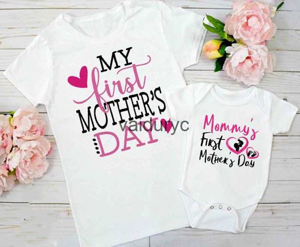 Trajes a juego para la familia Nuestro primer día de la madre Camisa para mamá y yo Moda Ropa familiar para el día de la madre Mamá Traje para bebé Camiseta Mamá Top Niño Rompervaiduryc