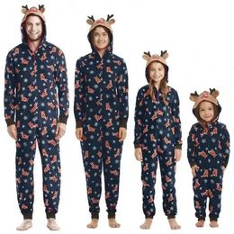 Familie bijpassende outfits pyjama set papa mama en mij romper kerstfeest vader moeder dochter zoon kind jumpsuit kleding 231122