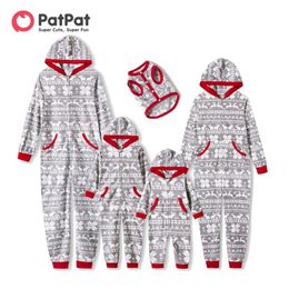 Trajes a juego para la familia PatPat Pijamas navideños Estampado en toda la prenda Polar Fleece Espesado Manga larga Onesies Conjuntos Resistentes a las llamas 231122