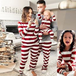 Familie matching outfits gestreepte kerst vader moeder moederkinderen pyjama sets baby romper mama en ik kerst pj s kleding 230323