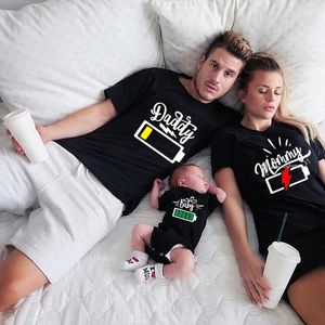 Familie matching outfits zomer grappige familie matching t -shirts moeder en dochter vader zoon shirts meisjes jongens bodysuits catchysuits family look kleding 230522