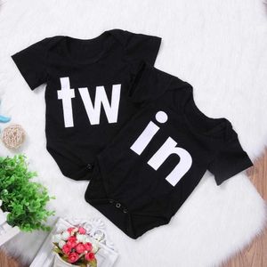 Famille Correspondant Tenues TW IN Lettre Imprimer Nouveau-Né Bébé Garçons et Filles Noir Body Twin Body Hipster Bébé Vêtements 0-24M G220519