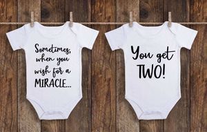 Familie Matching Outfits Twin Outfits Twin Baby Gift Twin Babies Baby Girls Boys Boys Summer Short Sleeve Panty Twin Baby Shower Present G220519