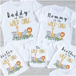 Family Matching Tenues Wild One 1st Birthday Tee Boy Boy Safari Zoo Jungle Vêtements Funny Tshirts White Party Tshirt Drop Livrot Baby Dhqr0