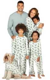 Bijpassende familie-outfits Winter Kerstpyjama Set Kerstboomprint Volwassenen Kinderoutfit 2-delig pak Hondenromper Kerstlook Pjs 231122