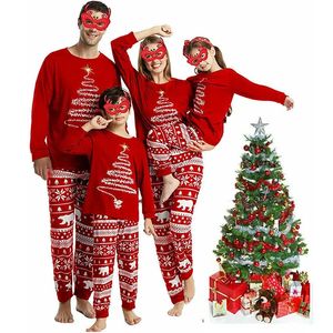 Tenues assorties pour la famille Pyjamas de Noël pour couples d'hiver assortis pour la famille Rouge Santa Mère Vêtements pour enfants Pyjamas de Noël pour ensemble de vêtements de famille 231031