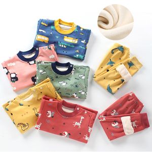 Familie Bijpassende Outfits Winter Kinderkleding Sets Warme Fleece Pyjama Voor Jongens En Meisjes Dikker Kinderen Nachtkleding Fluwelen Baby Thermisch Ondergoed 230621