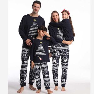 Familie bijpassende outfits Winter Nieuwe mode Kerstpyjama Moeder Kinderkleding Kerstpyjama voor familiekleding Bijpassende outfit