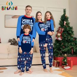 Bijpassende familie-outfits Kerst Familie-bijpassende kleding Kerstpyjama Lange mouw Blauw Letterpaar Bijpassende outfits Pak Baby Jumpsuit Familie Pjs 231120