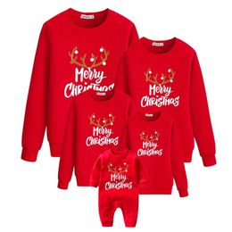 Trajes a juego para la familia Pijamas de Navidad Familia Mamá e hija Ropa a juego Suéter de algodón Estampado de Feliz Navidad Trajes de Navidad a juego para la familia 231117