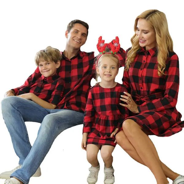 Trajes a juego para la familia Año Navidad Trajes a juego para la familia Vestido a cuadros para madre e hija Padre Hijo Sudadera Mamá Bebé Mamá y yo Look Ropa 231129