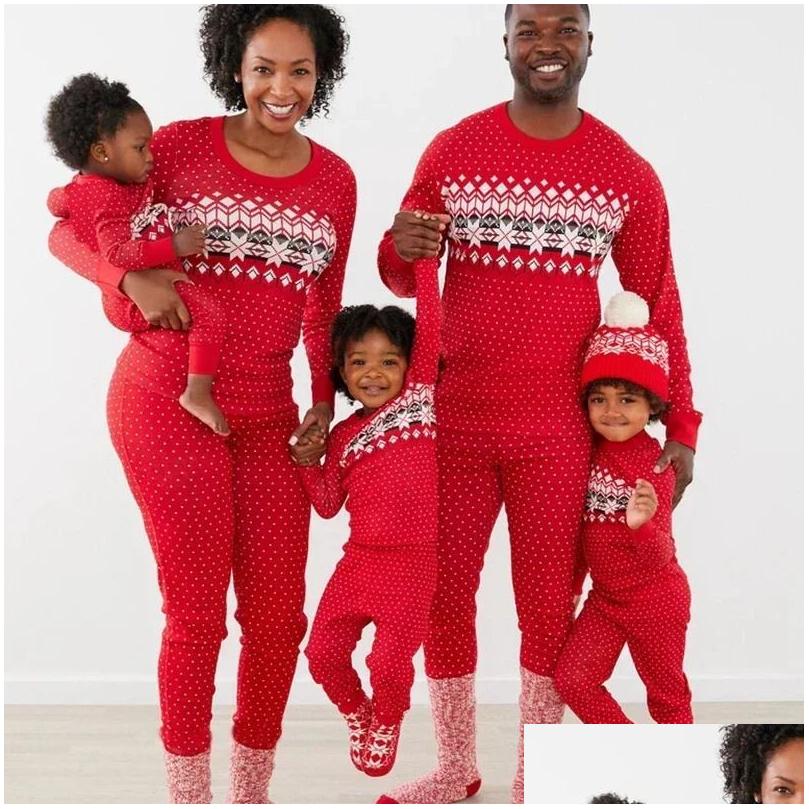 Familjsmatchande kläder år kläder julpyjamas set mor far barn baby romper mjuk sömnkläder look 231220 droppleverans ba dhpqd