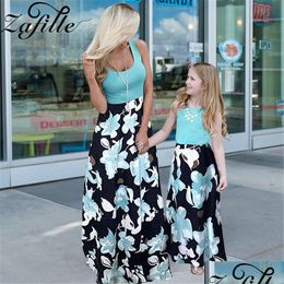 Famille Matching Tenues Zafille Mom and Daughter Rabinets Robes Florales