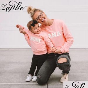 Famille correspondant tenues Zafille mère enfants vêtements automne lettre rose maman et fille vêtements décontracté fils sweats à capuche 230826 Drop Deli Dhcmr