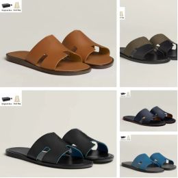 Célèbre 2023 Été Izmir Sandales Chaussures Men Slides Flats Falfskin Slip sur les pantoufles de plage Comfort Man Casual Walking EU38-46 Boîte