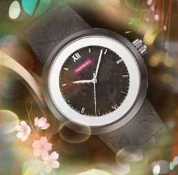 Diamantes de dial de dial famosos Ring Ring 43 mm Men clásico Generoso Goma Reloj Popular Quartz Movement Auto Date Elegant Bracelet Watchs Gotss Regals