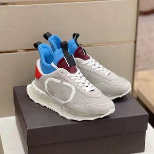 Célèbre marque hommes Netrunner baskets chaussures en caoutchouc daim pyramide goujons sport esthétique formateurs semelle en caoutchouc robe de soirée skateboard marche EU38-46