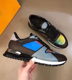 Beroemde merk mannen rennen weg sneakers schoenen lage top reflecterende trainers rubberzole stof patent lederen heren groothandel korting skateboard wandelen