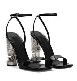 Sandalias de piel de becerro pulidas de marca famosa para mujer, zapatos con tacones de pedrería, vestido de novia de fiesta de charol negro, Sandalias de gladiador para mujer EU35-43 Caja original