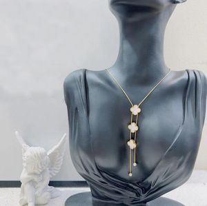 Beroemde merknew hanger -kettingen voor vrouwen 4/vier blad klaver medelet ketting van hoogwaardige chokerketens Designer sieraden vergulde gouden meisjes geschenk