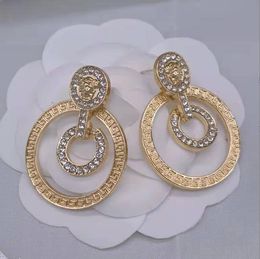 Boucles d'oreilles de styliste classiques célèbres, boucles d'oreilles en cristal pour femmes, strass, accessoires de fête de mariage et de noël, cadeaux, 20 styles