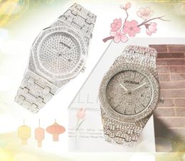 Célèbre montre de style design classique de luxe mode cristal diamants hommes montres 42mm grand cadran japon mouvement à quartz montre-bracelet horloge Relogio Masculino