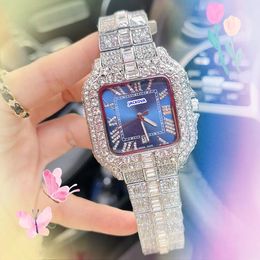 Beroemde dag Datum Time 3 Pointer Watch Fashion Shiny Starry Crystal Diamonds Ring Bezel Men Clock Quartz Batterij vierkant Romeinse tankreeks kettingarmband horloges geschenken