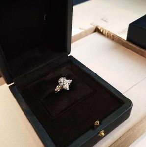 Joyería famosa 925 anillo de diamante de gota chapado en oro de plata para mujer joyería de anillo de diamante de boda