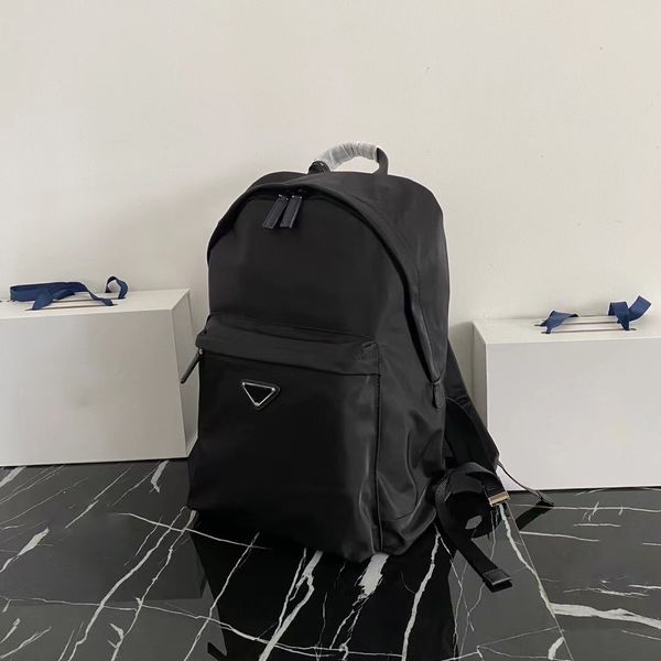 Bolsa de equipaje de diseñador famoso, bolsa de viaje, mochila negra clásica y moderna de gran capacidad, mochila universal impermeable y resistente al desgaste para hombres y mujeres