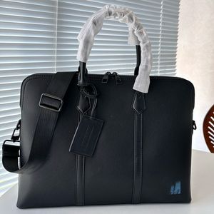 Famosos diseñadores para hombres de cuero maletín de negocios bolso de mensajero al aire libre bolso de hombro para mujeres bolsas de viaje de campo de cuerpo.