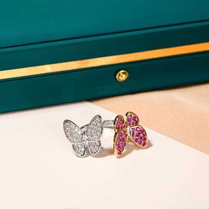 Anneaux de créateurs célèbres pour les amoureux du matériau en or avec une bague colorée de papillon rose trésor rose épaisse de haute qualité pleine de cleefly commun
