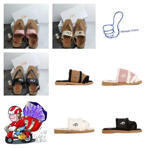 Sandales de designer célèbres Femme Woody Flat Mule Slippers Fomen Mousse Foam Slides Platform Home Slipper Summer Sandels Beach Shoes Sliders Topp Flips Sandles