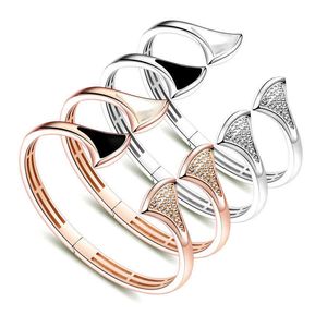 Designers célèbres conçoivent de magnifiques bracelets pour les femmes Bracelet en diamant complet en noir et blanc aux fans avec un bvlgriment d'origine